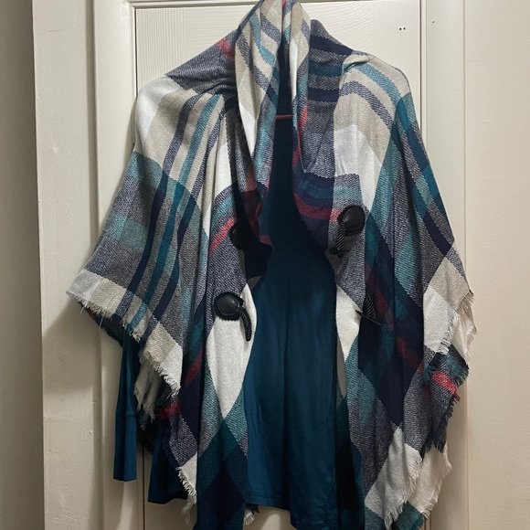 Sweater poncho + Long sleeve shirt (2 piece) - Picture 2 of 6